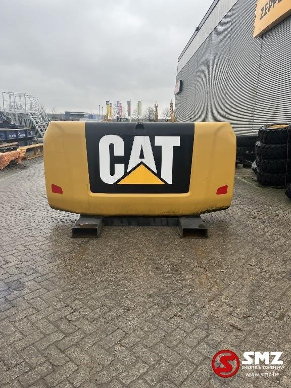 Counterweight Caterpillar