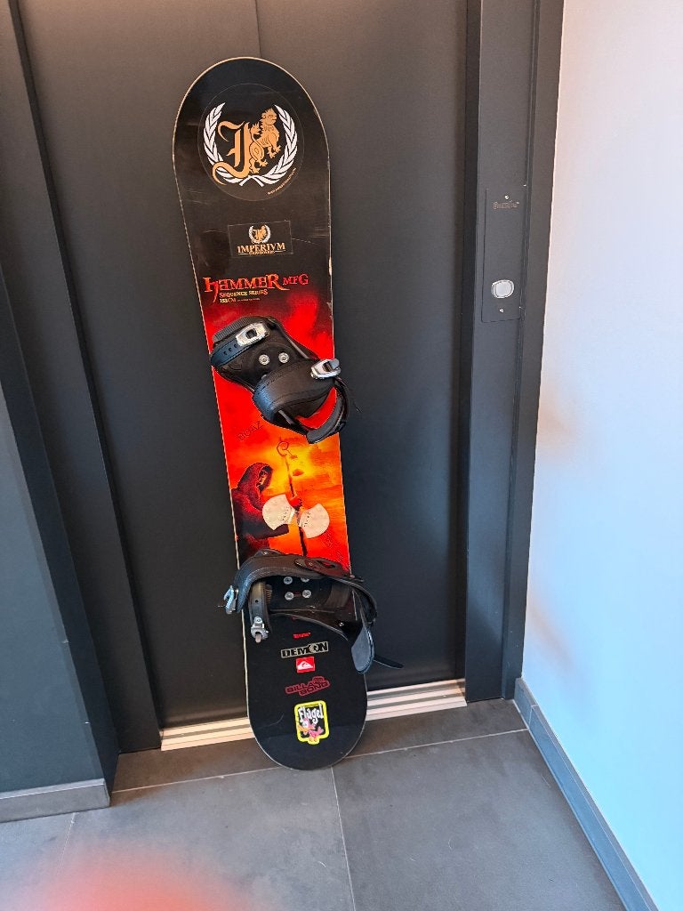 Hammer Snowboard + Burton boots + bindingen, Enlèvement, Utilisé, Fixations