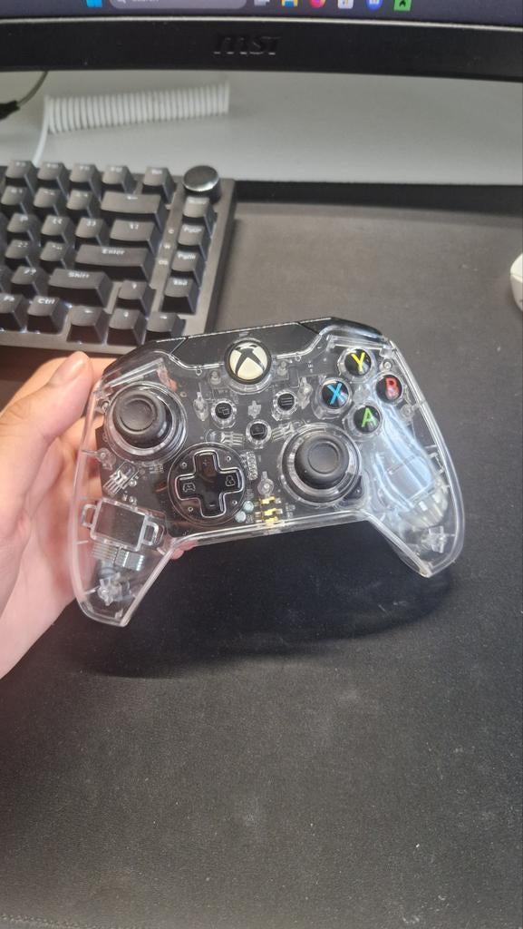 Xbox controller met RGB, Ophalen, Zo goed als nieuw, Controller, Xbox One