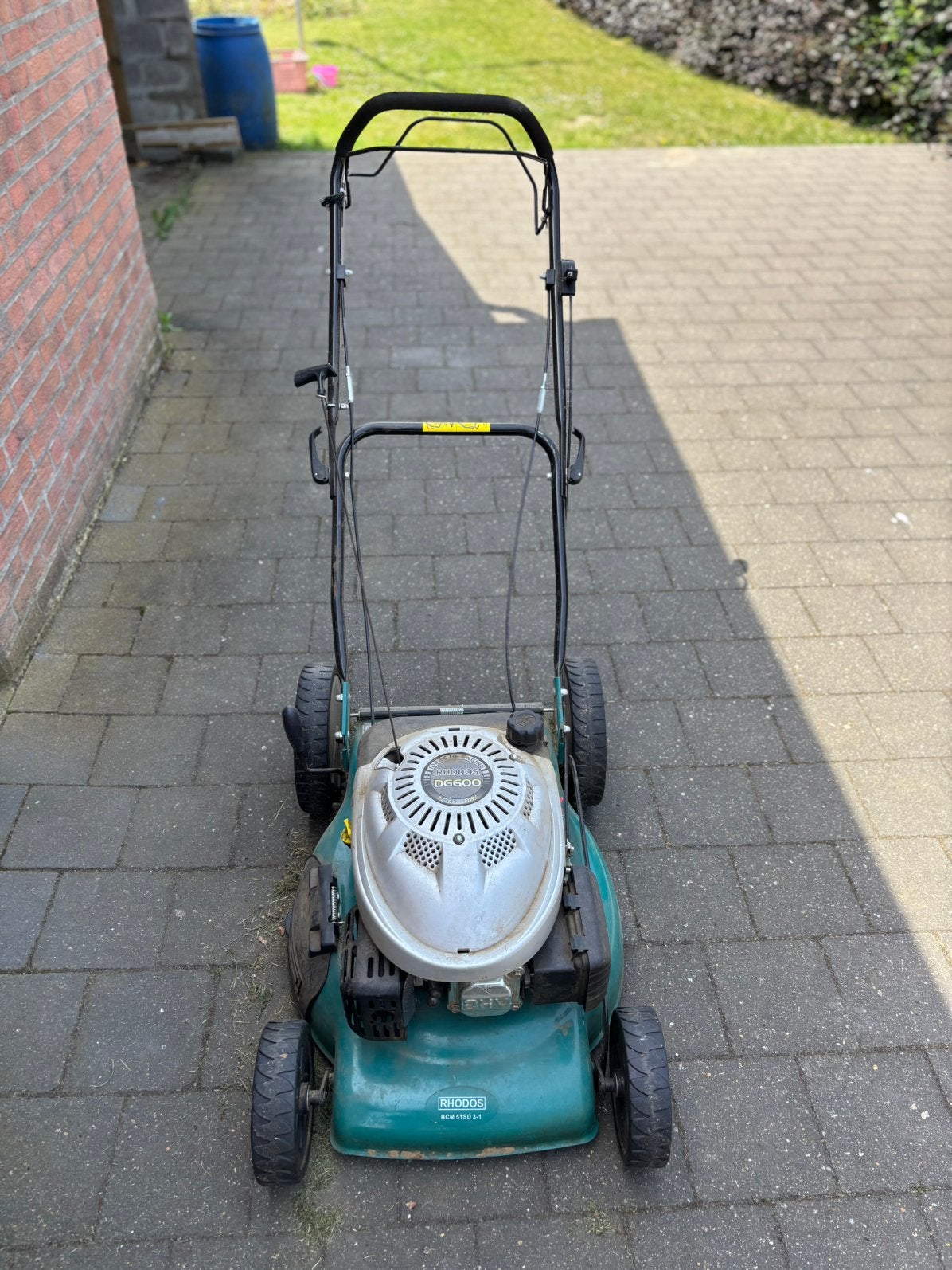 Bezine Grasmaaier Rhodos - zelftrekkend, Tuin en Terras, Ophalen, Gebruikt, Benzine-grasmaaier, Opvangbak