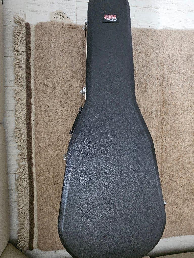 Koffer voor akoestische gitaar (hardcase), Ophalen, Zo goed als nieuw, Akoestische gitaar
