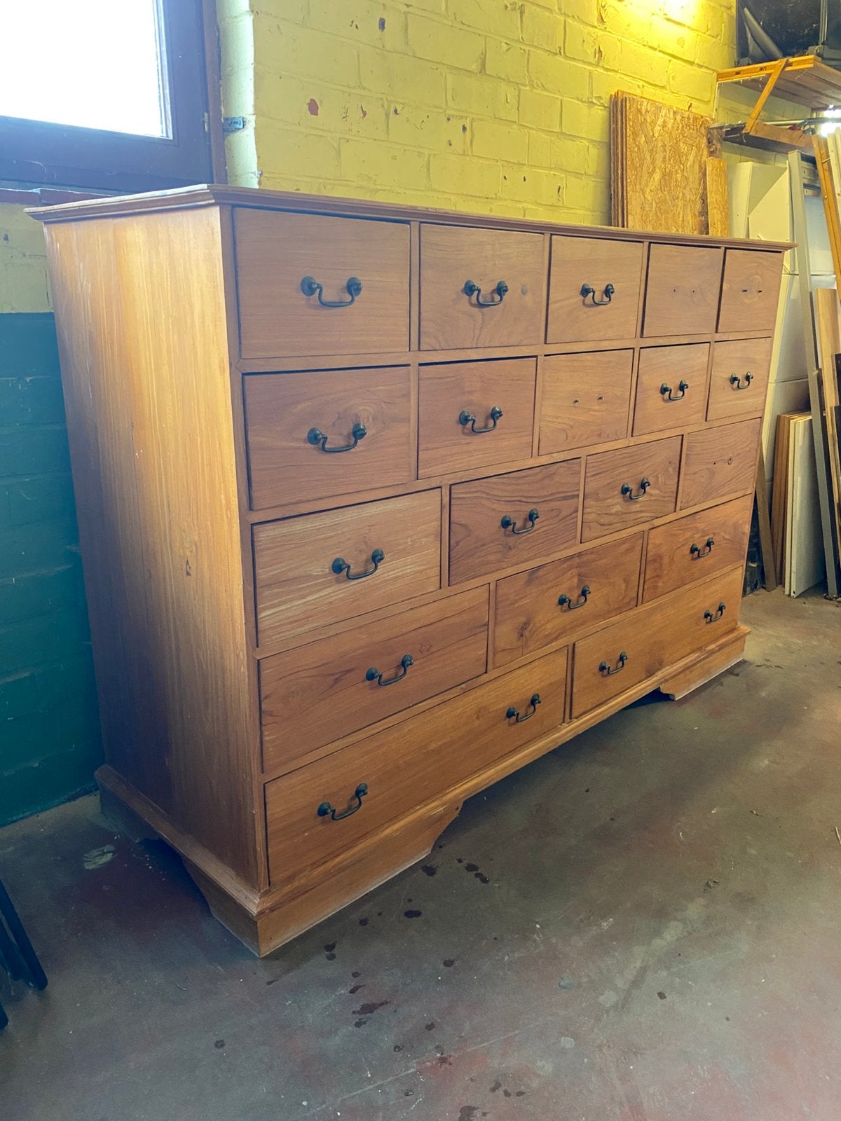 Volledig teak ladenkast met schuiven, Enlèvement, Comme neuf, Teck