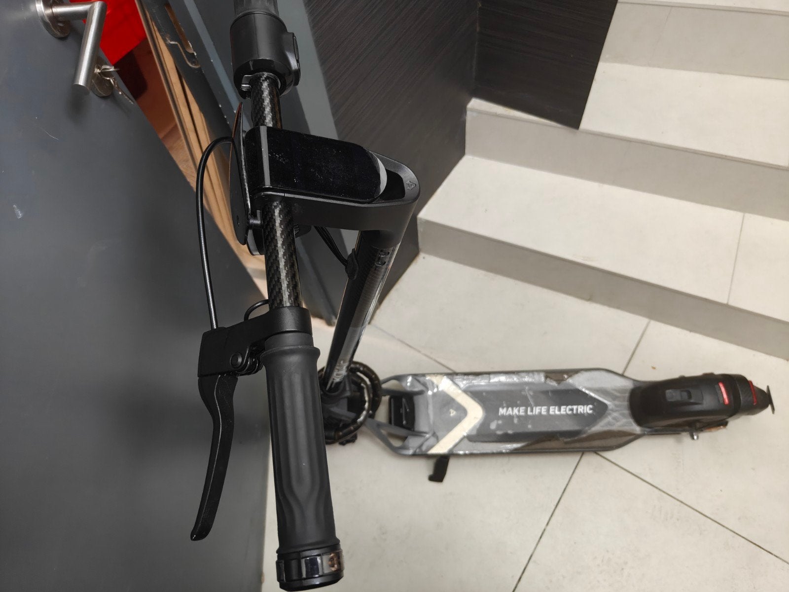 NIU KQi Air Carbon Fiber Electric Scooter – 50 km Range, Vélos & Vélomoteurs, Enlèvement ou Envoi, Comme neuf, Step simple