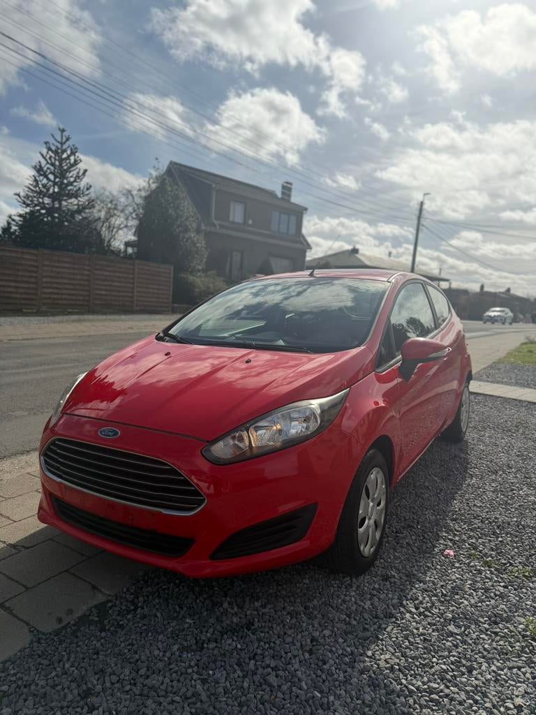 Ford fiesta 1.0 essence trend euro5 109.000km, Auto's, Euro 5, 4 cilinders, Bedrijf, Fiësta