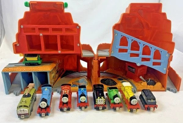 Thomas de Trein Take Along Sodor Mijn met 7 metaal treinen, Verzenden, Zo goed als nieuw
