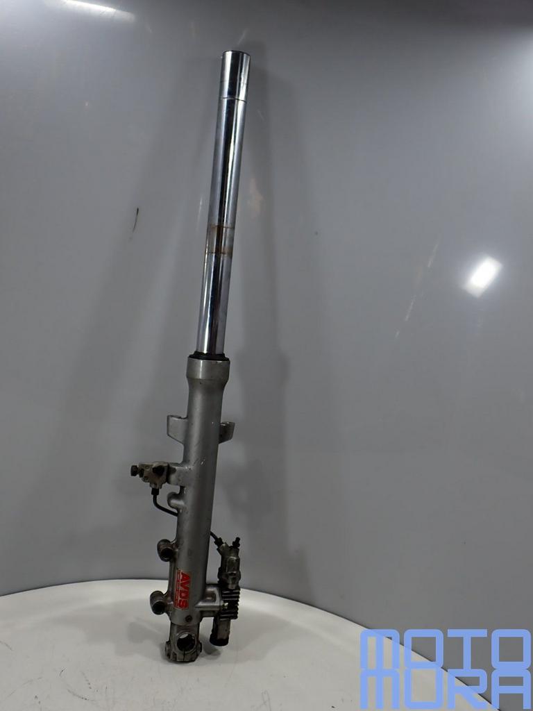 Voorpoot rechts voor de Kawasaki GPZ 600 1985 - 1989 rechter, Gebruikt, -, -, Ophalen of Verzenden