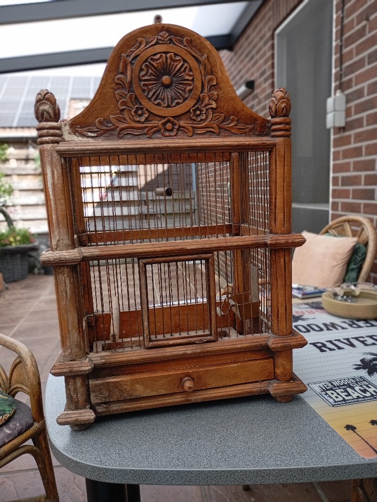 Vintage brocante met de hand uitgesneden vogelkooi, Antiek en Kunst, Ophalen