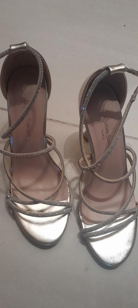 Dames schoen, Ophalen