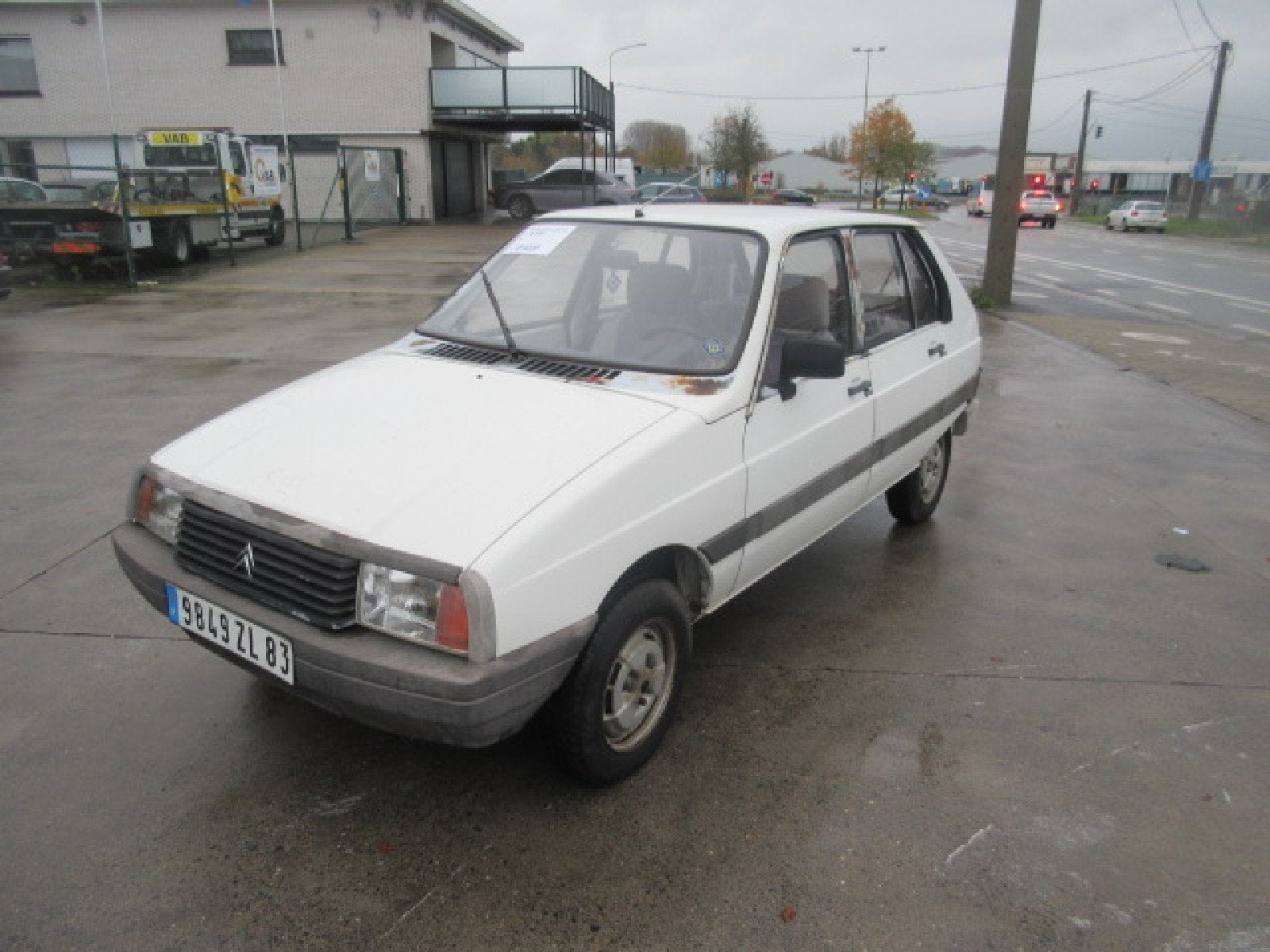 CITROEN VISA  BENZINE 01/82, Auto's, Overige modellen, Wit, Bedrijf, https://public.car-pass.be/vhr/ab2eda5c-657c-437c-998d-a8458078ace7
