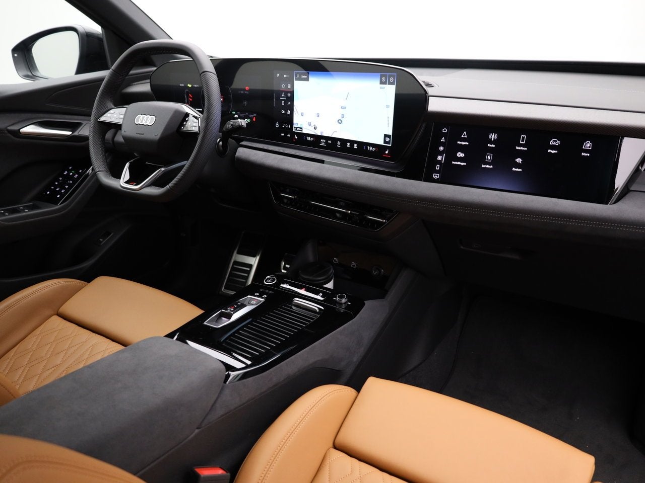 Audi Q6 e-tron 55 EDITION ONE BLUE 100 KWH 388 PK QUATTRO, Autos, Achat, Ordinateur de bord, Bleu, Électrique