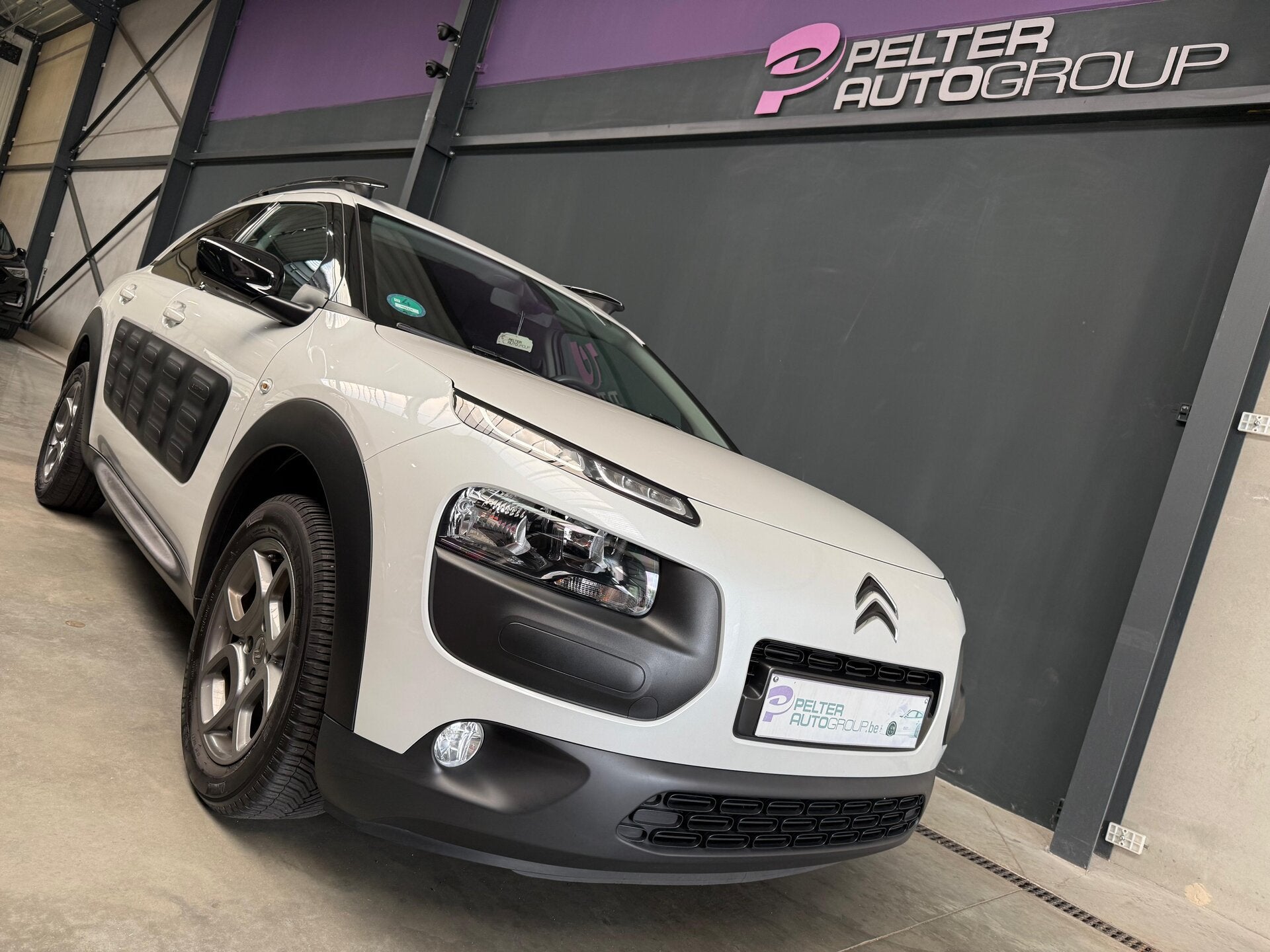 Citroen C4 Cactus 1.2i PureTech Automaat GPS Camera Trekhaak, Auto's, 1199 cc, 0 kg, Wit, Bedrijf
