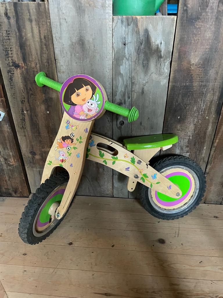 DORA houten loopfiets, Ophalen, Zo goed als nieuw, Loopfiets