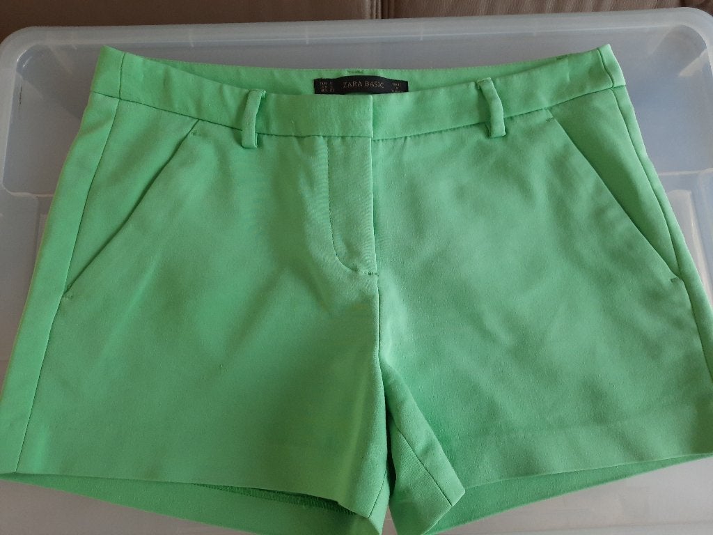 Kort shortje van Zara, Overige kleuren, Kort, Ophalen of Verzenden, Zo goed als nieuw