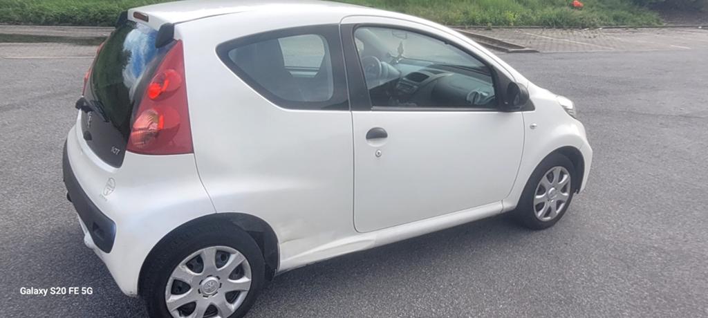 PEUGEOT 107+2012+1.0ES+EURO 5+CTOK+FEUILLE ROSE À 1799EU, Autos, Peugeot, Euro 5, Achat, Entreprise, Boîte manuelle