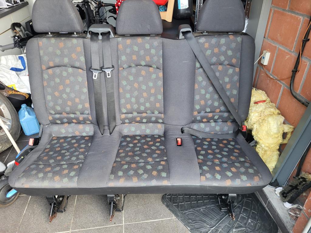 Siege mercedes vito, Enlèvement