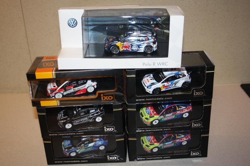 7 x 1:43 J.M. Latvala - M.Antttila rally WRC.Ford,volkswagen, Enlèvement ou Envoi, Comme neuf, Voiture