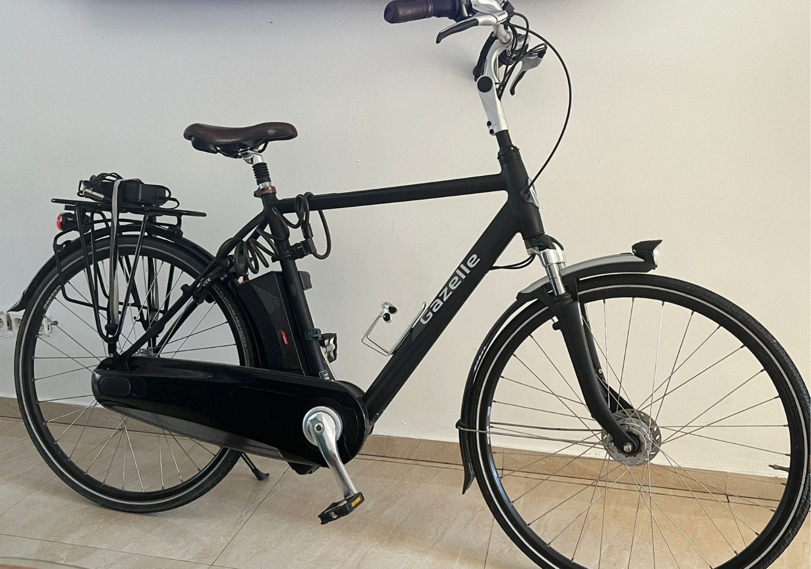 Elektrische Gazelle Impulse met middenmotor 550€, Ophalen, Zo goed als nieuw, Gazelle