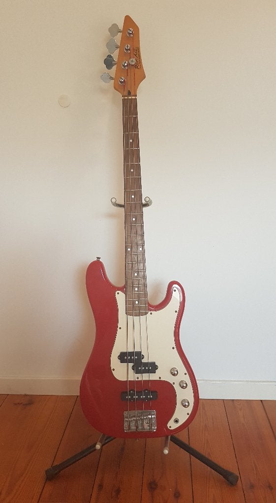 Basgitaar, ROK AXE(U.S.A.)Performer Series & Bass MusicBooks, Musique & Instruments, Instruments à corde | Guitares | Basses, Enlèvement