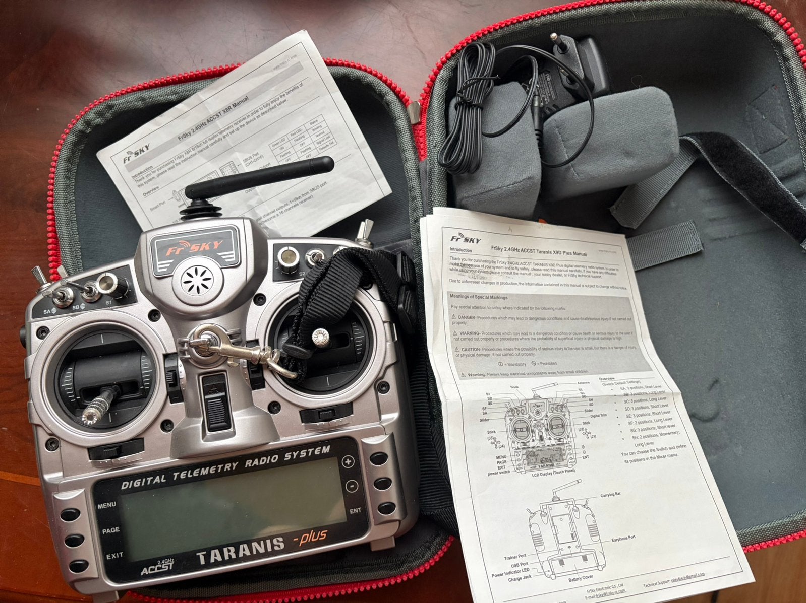 frsky taranis x9d plus, Enlèvement, Comme neuf