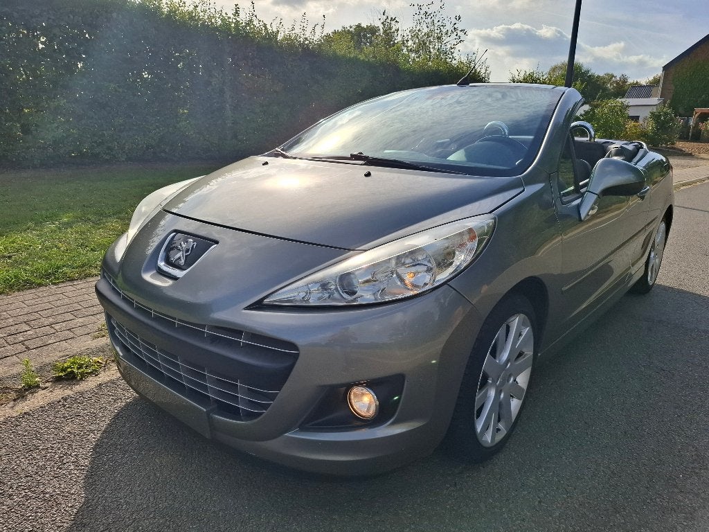 Peugeot 207CC Cabrio 1.6i 120 Pk Benzine 2013, Auto's, Voorwielaandrijving, Stof, Zwart, 4 cilinders
