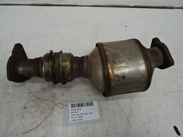 CATALYSEUR Audi A4 Avant (B7) (01-2004/06-2008), Auto-Union-Straße  1,
85057  Ingolstadt, DE, Info@audi.de, Audi, Utilisé