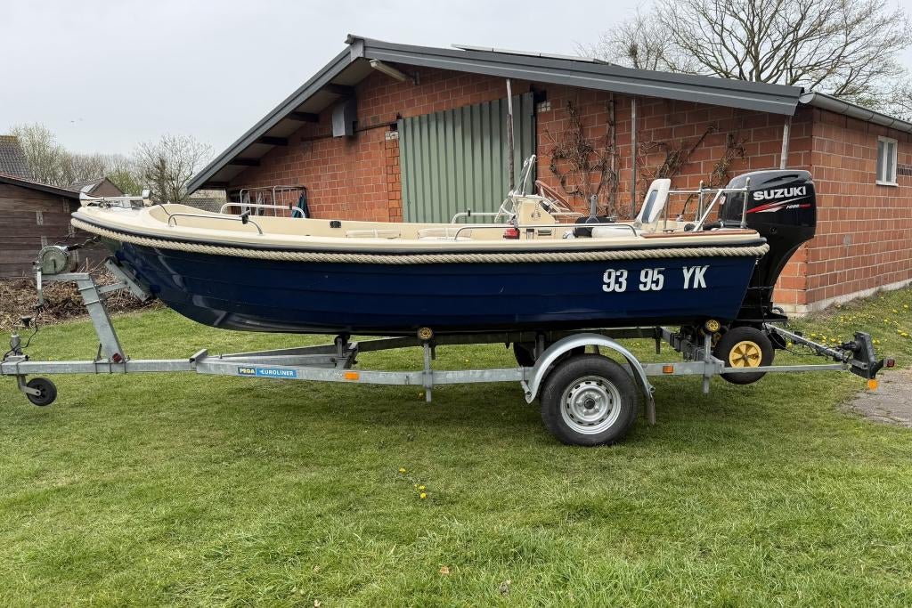 Sigma 430 sloep met 60 pk Suzuki viertakt motor en trailer., Ophalen, Gebruikt, Snelvarend, 3 tot 6 meter