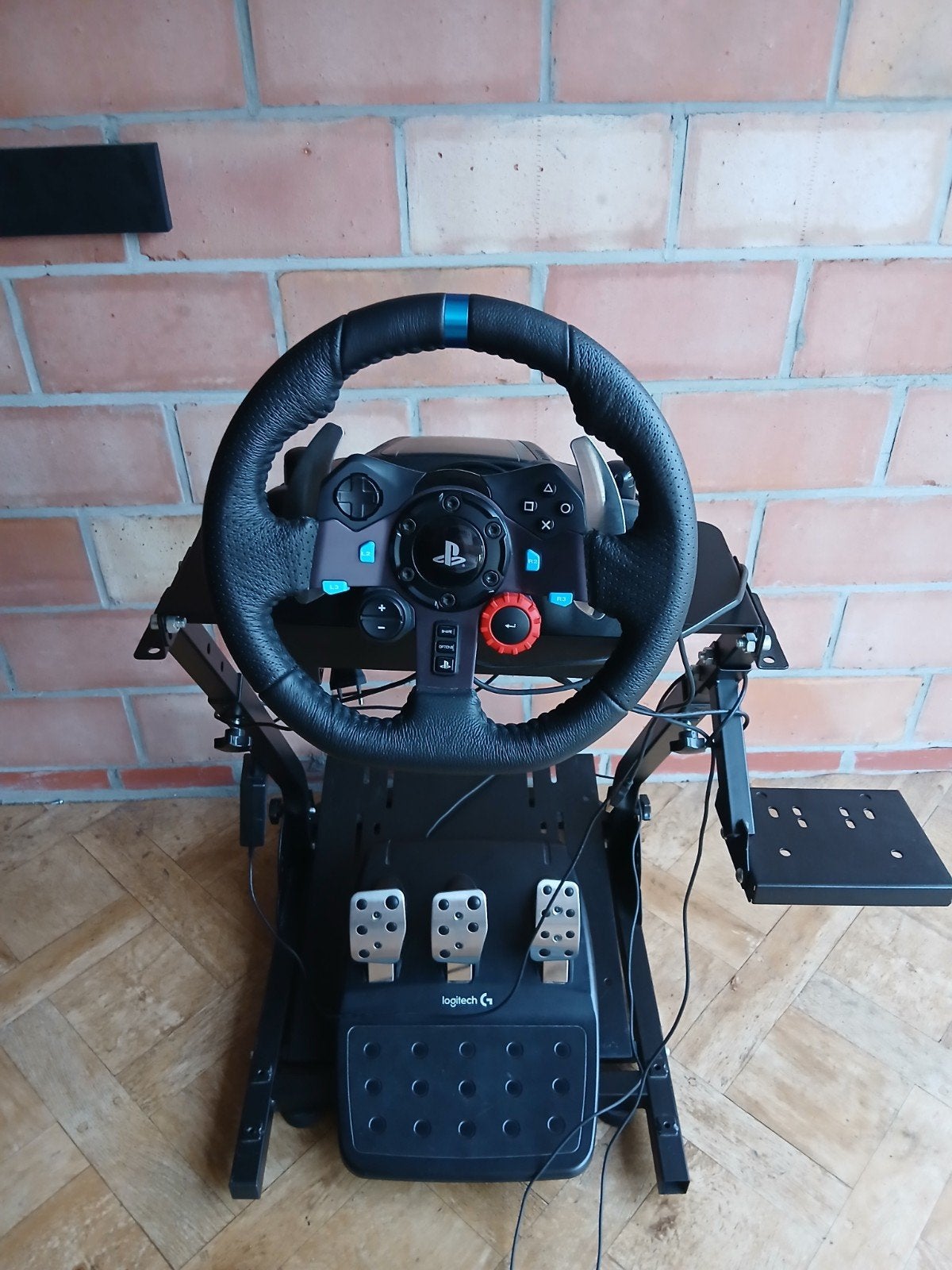 Logitech Playstation Stuurwiel Met Tafel, Ophalen, Zo goed als nieuw, Stuur of Pedalen, PlayStation 4