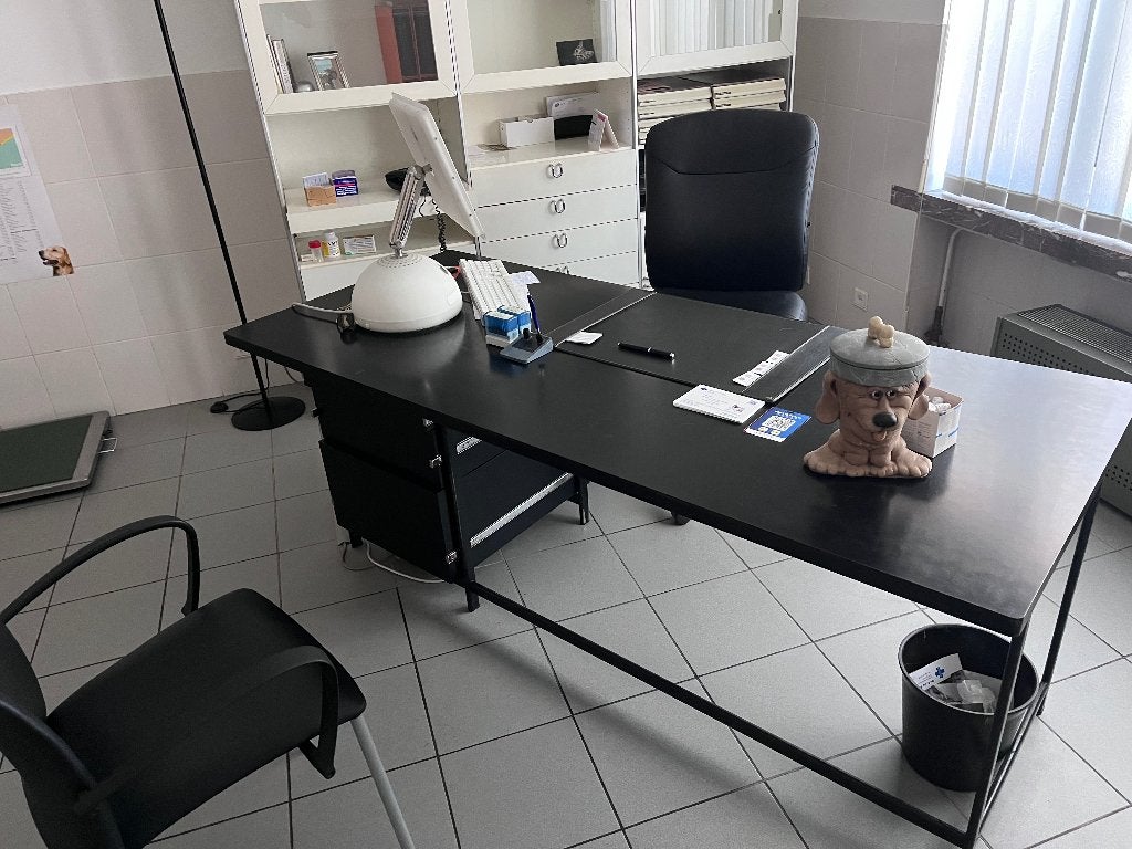 Gratis: Bureau, bureaustoel, 2stoelen en zetel. Alles samen!, Huis en Inrichting, Overige Huis en Inrichting, Zo goed als nieuw