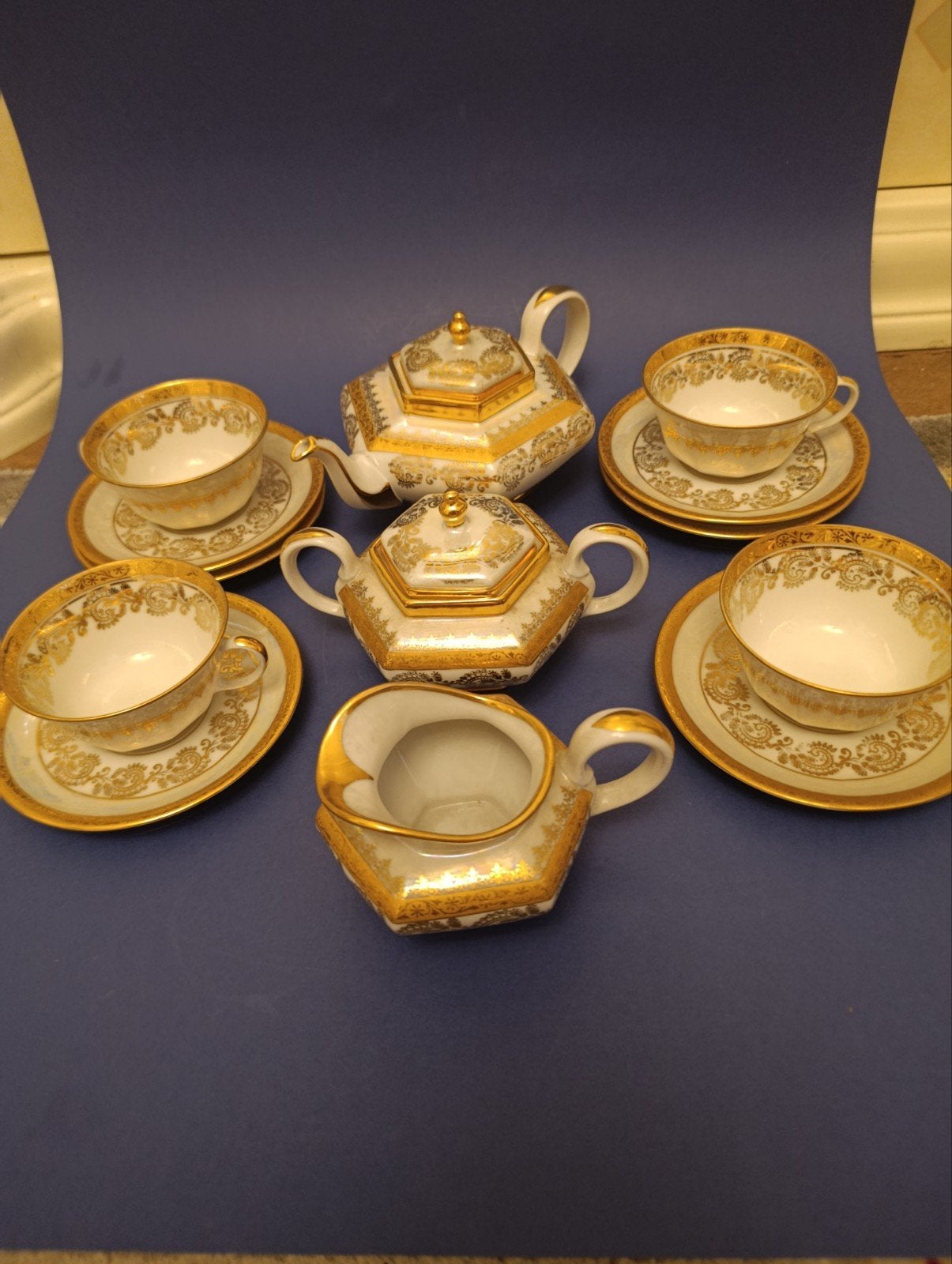 Ancien service Limoges France porcelaine doré antique, Enlèvement ou Envoi