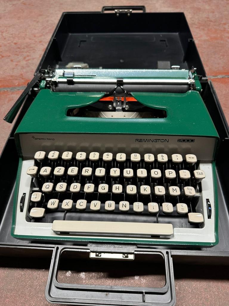 Machine à écrire vintage Remington 2000– avec mallette, Diversen, Typemachines, Ophalen, Gebruikt