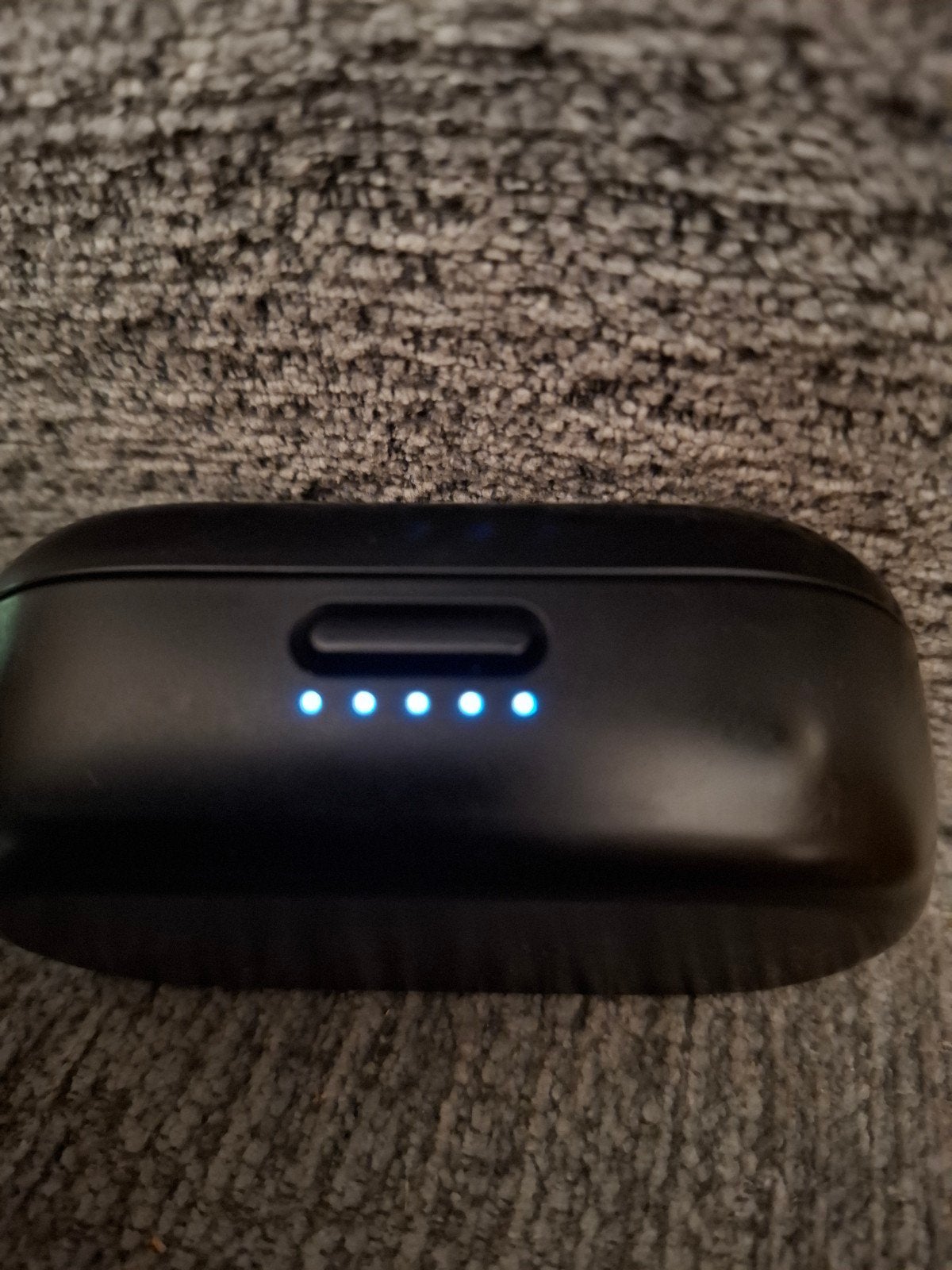 Étui et étui de chargement originaux pour écouteurs Bose Qui, Enlèvement, Utilisé, Rouge, Bose