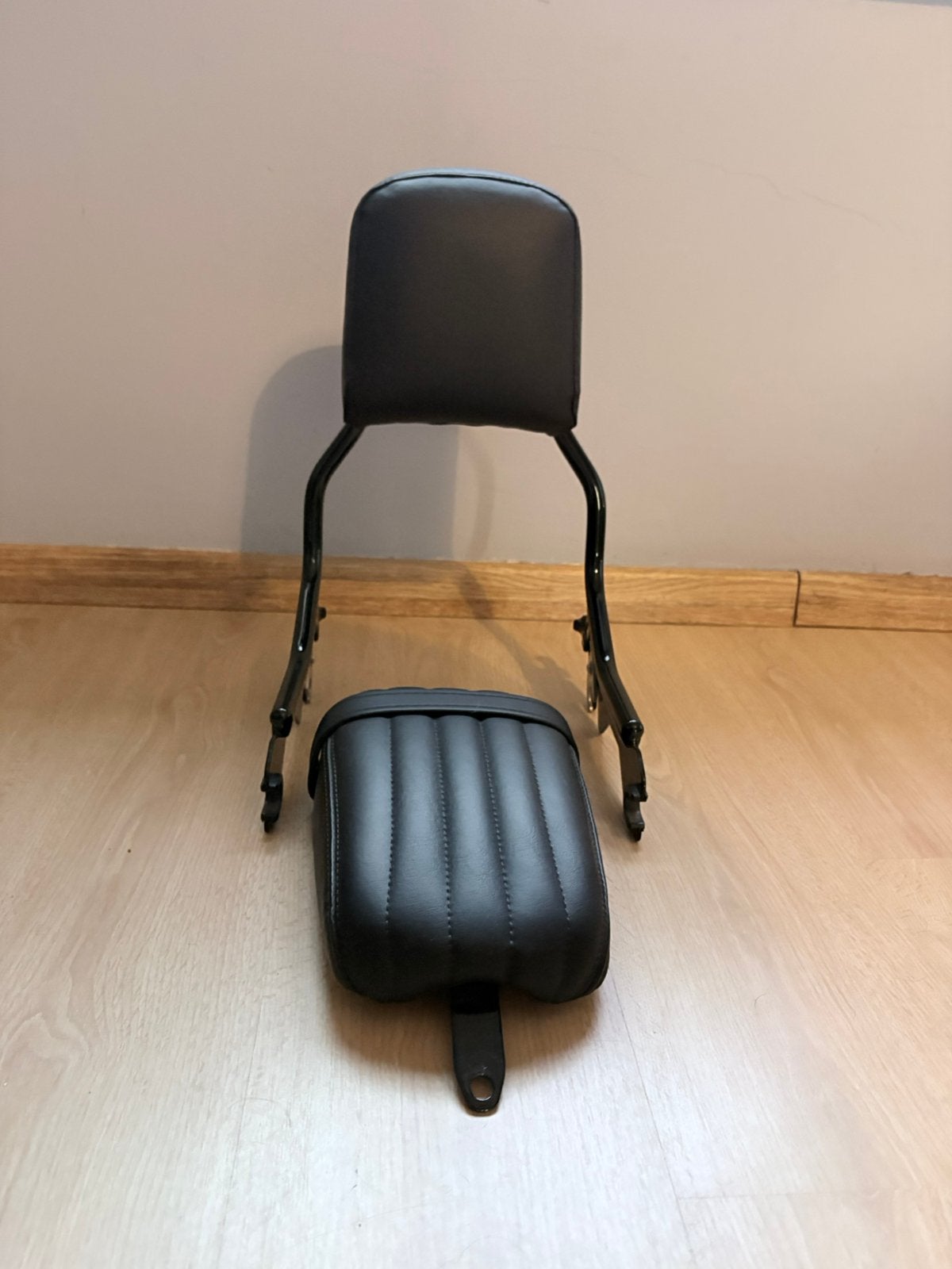 Sissybar met zit en rugkussentje, Motoren, Onderdelen | Harley-Davidson, Ophalen, Gebruikt