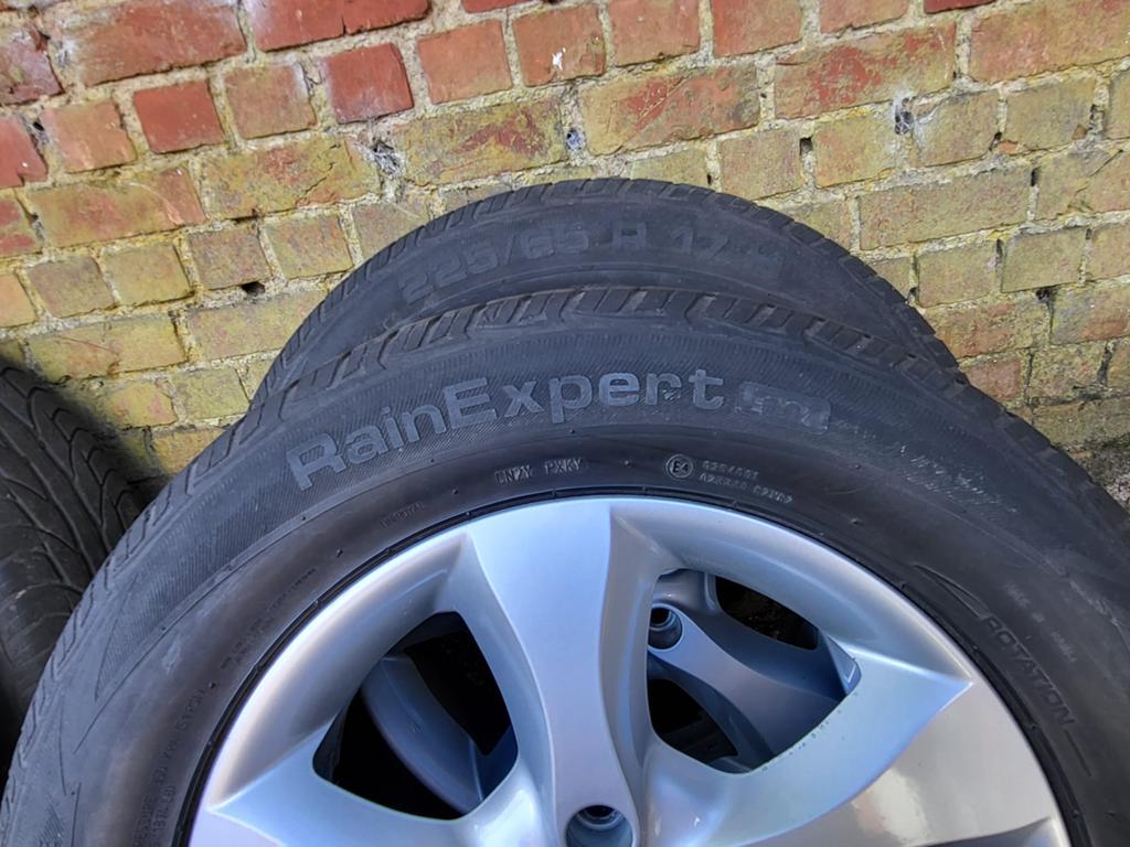 4 originele Renault velgen + banden - 17 inch, Auto-onderdelen, Banden en Velgen, Ophalen, 17 inch, Band(en)