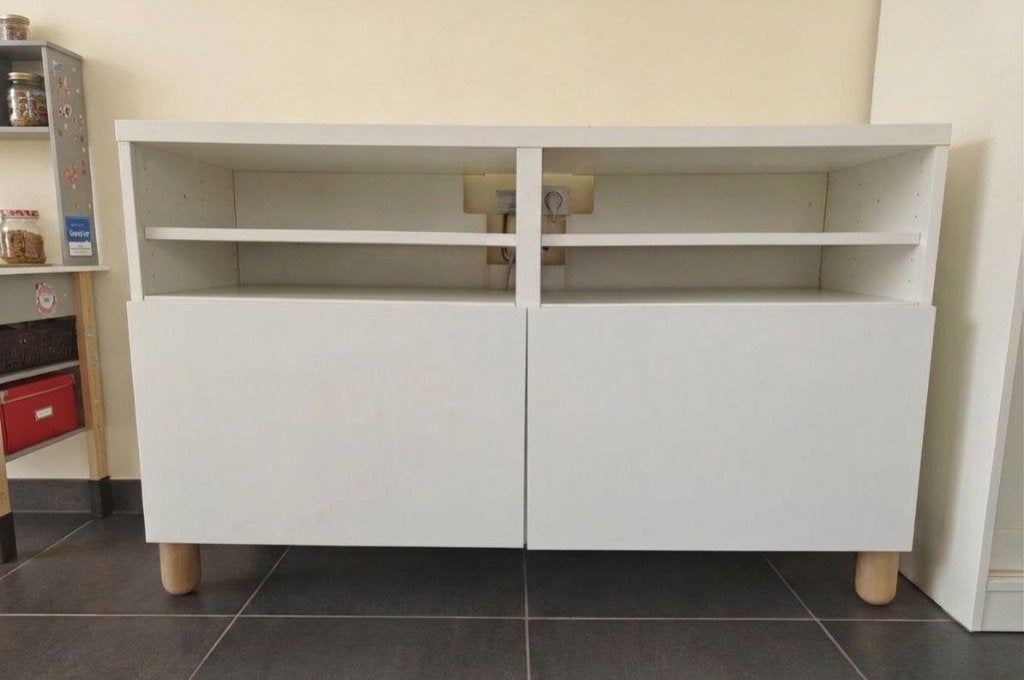 Banc TV avec portes, blac, BESTA, IKEA, 25 à 50 cm, Moins de 100 cm, 100 à 150 cm, Enlèvement