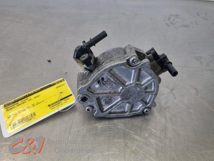 Pompe à vide (diesel) d'un Peugeot Partner, -, 3 mois de garantie, Utilisé, -