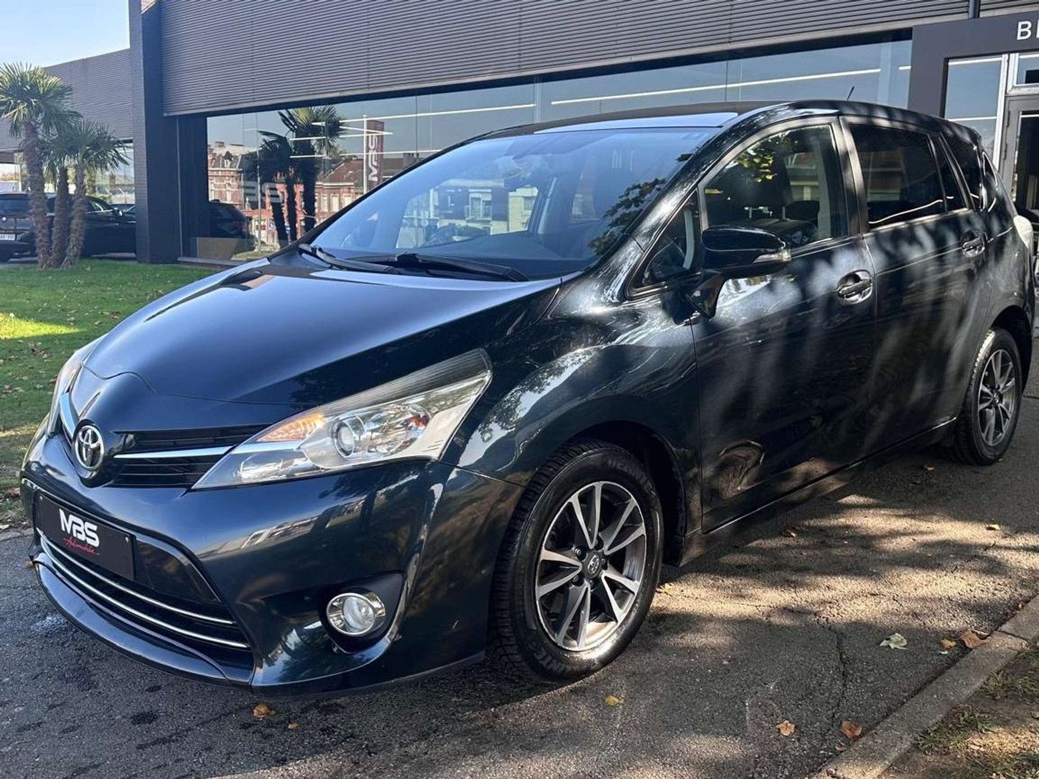 Toyota Verso * 1.6* 7 PLACES* NAVI* CAMERA* CRUISE* TOIT PAN, Autos, Achat, 82 kW, Entreprise, 7 places