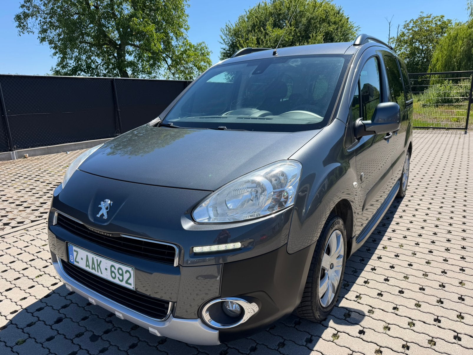 Peugeot patner 1.6 hdi bj 2015, Auto's, Peugeot, Euro 5, Bedrijf, 5 deurs, Zilver of Grijs