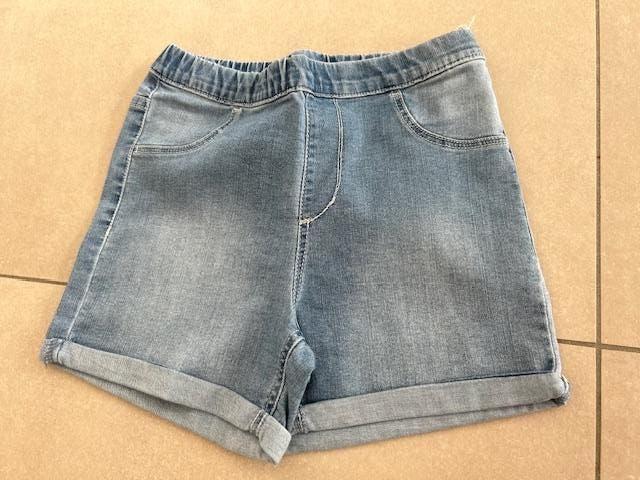 Jeansshort H&M maat 140 nieuw, Kinderen en Baby's, Kinderkleding | Maat 140, Broek, Meisje, H&M, Nieuw