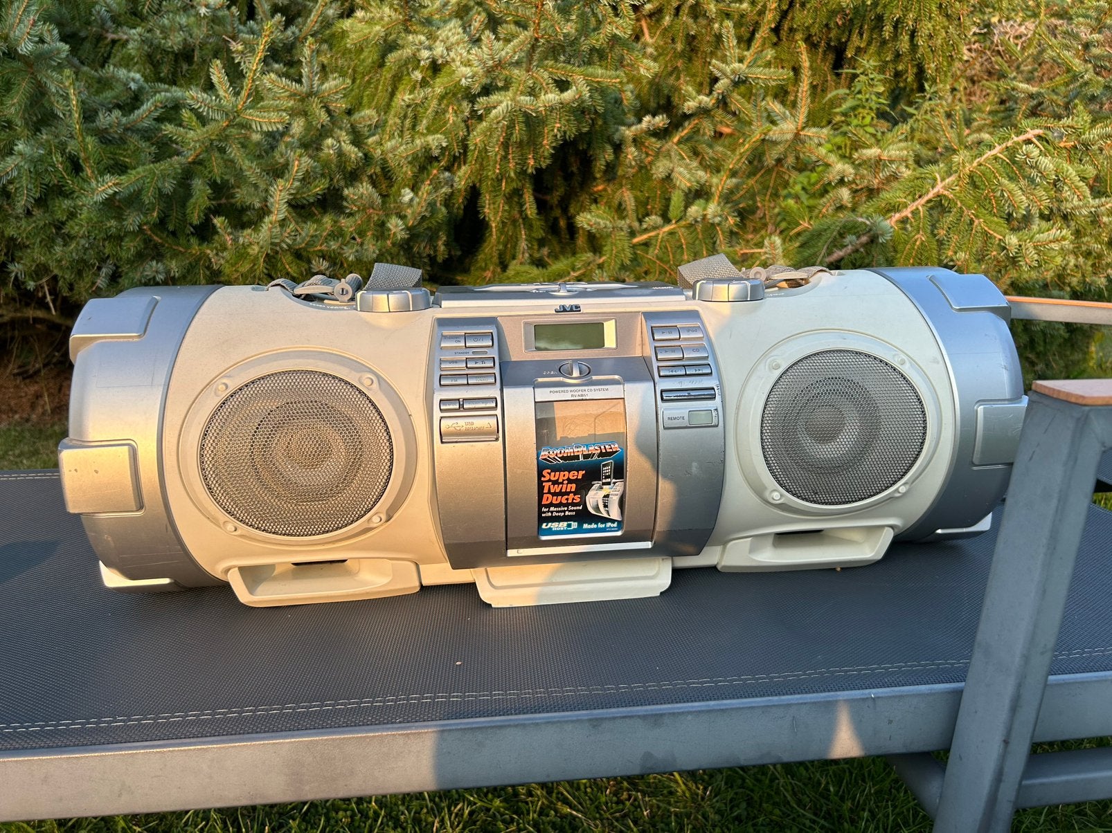 Radio JVC RV-NB52, Enlèvement, Utilisé, Radio, Avec lecteur de CD