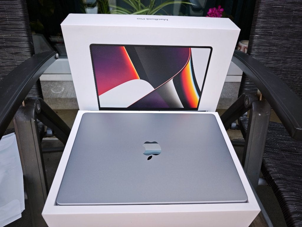 MacBook Pro 14" M1 Pro gris sidéral - 32 Go de RAM - 512 SSD, 32 GB, Autres tailles, 512 GB, Utilisé