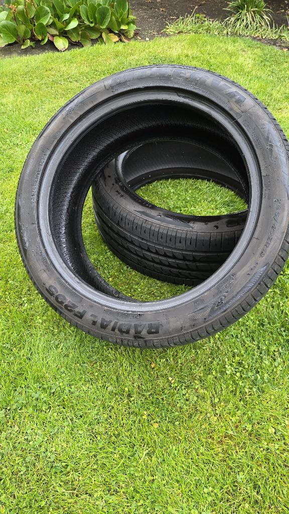 Banden 245/45ZR19 2 stuks, 245 mm, Band(en), Ophalen, 19 inch