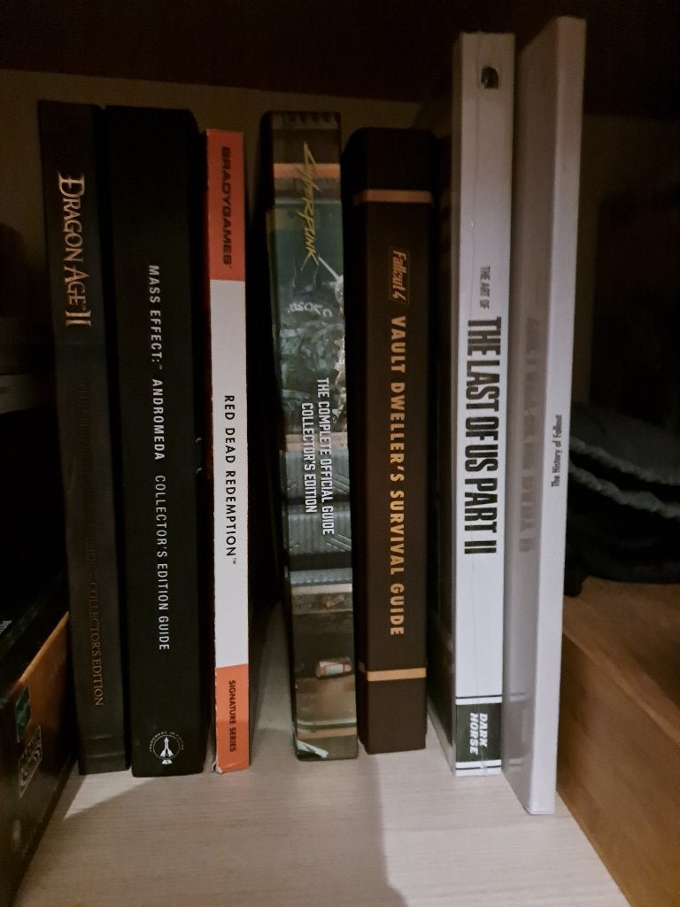 Game guides, Enlèvement ou Envoi, Comme neuf