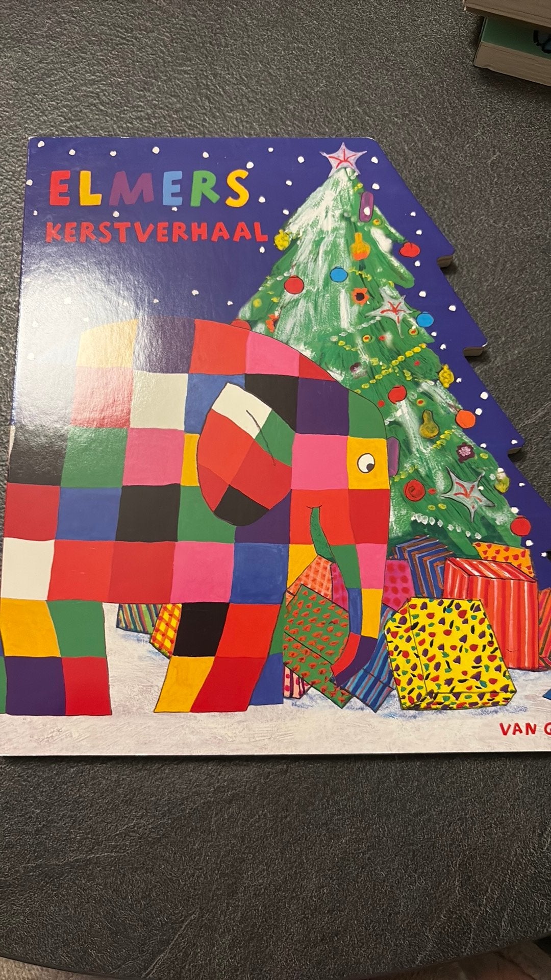 Boek kerstverhalen, Ophalen