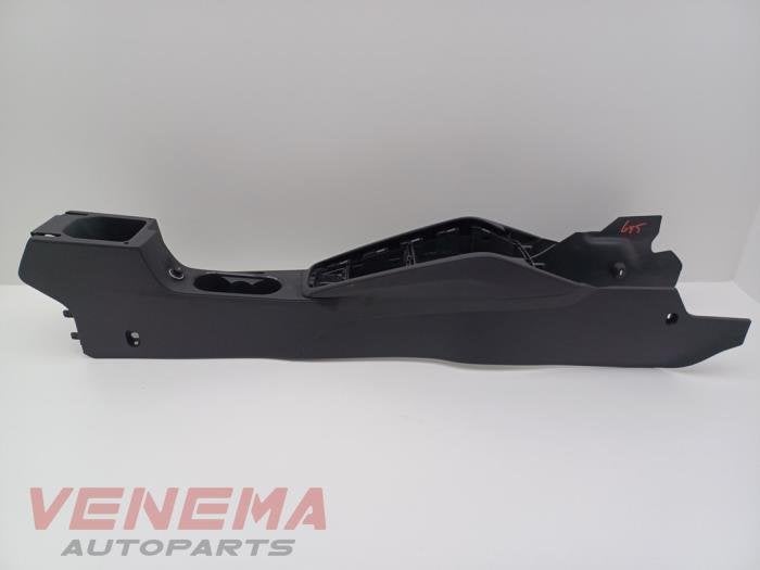 Console centrale d'un Skoda Kamiq, -, 3 mois de garantie, Utilisé, Skoda