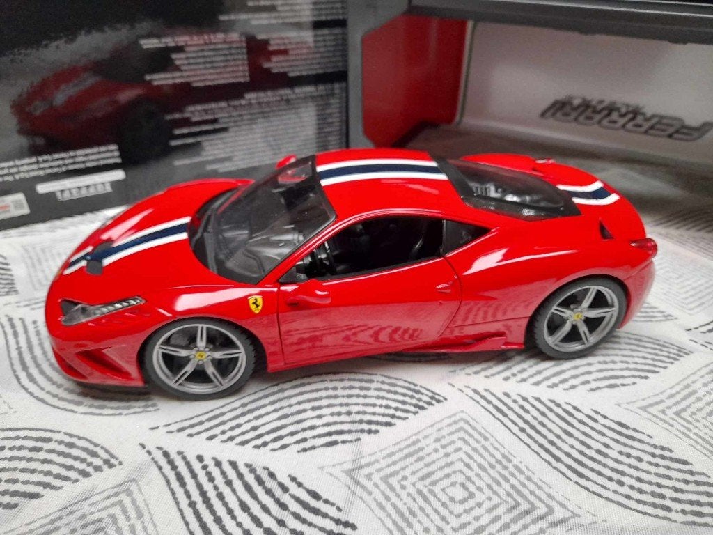 Ferrari 1/18., Ophalen of Verzenden, Burago