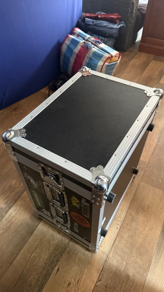 Flyht Pro Rack 8U Double Door, Ophalen, Gebruikt, Overige instrumenten, Flightcase