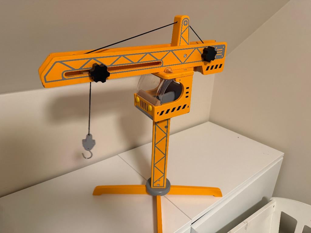 Houten speelgoedkraan, Ophalen, Gebruikt