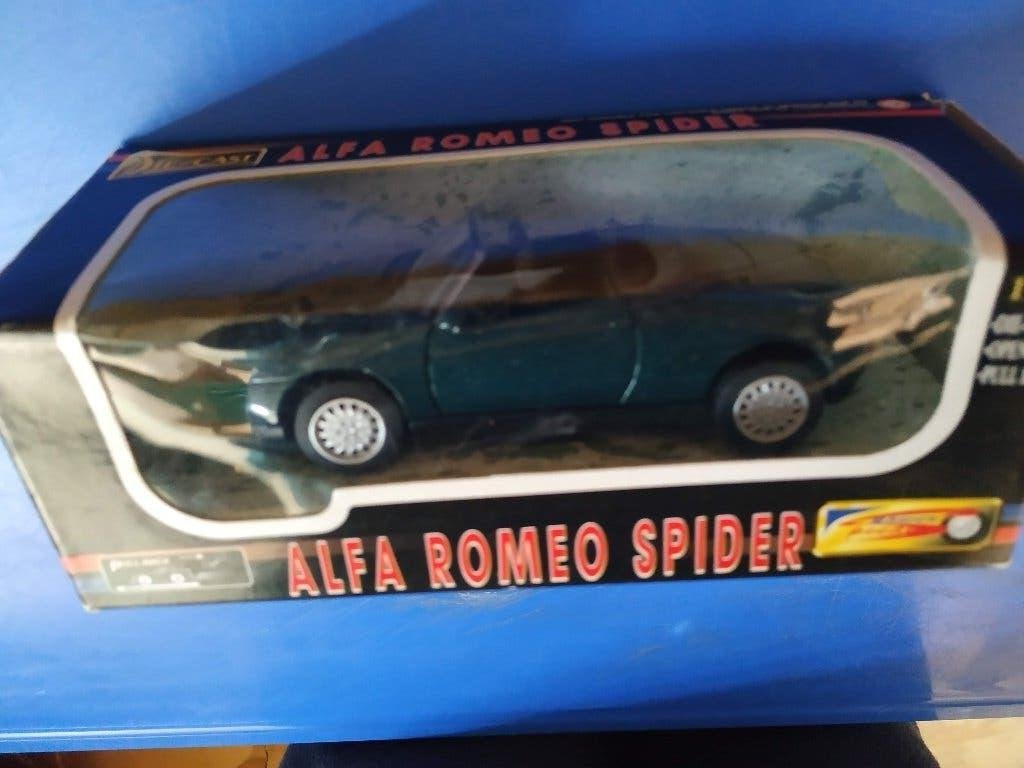 alfa romeo spider auto op schaal 1/32 , nieuw van diecast, Ophalen of Verzenden, Nieuw, Auto