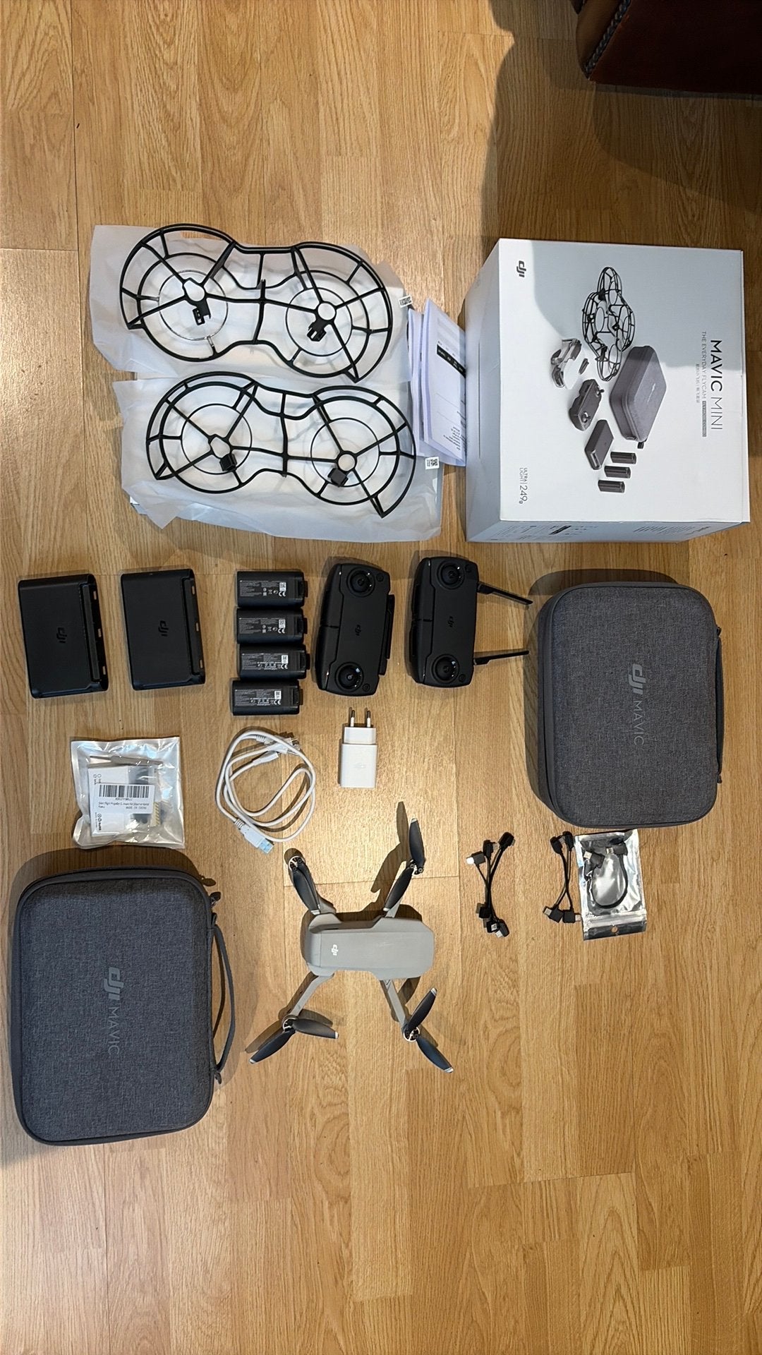 Dji Mavic Mini Fly more combo en meer!, TV, Hi-fi & Vidéo, Moins de 250 g, Qualité supérieure, Comme neuf, Batterie(s) supplémentaire(s)