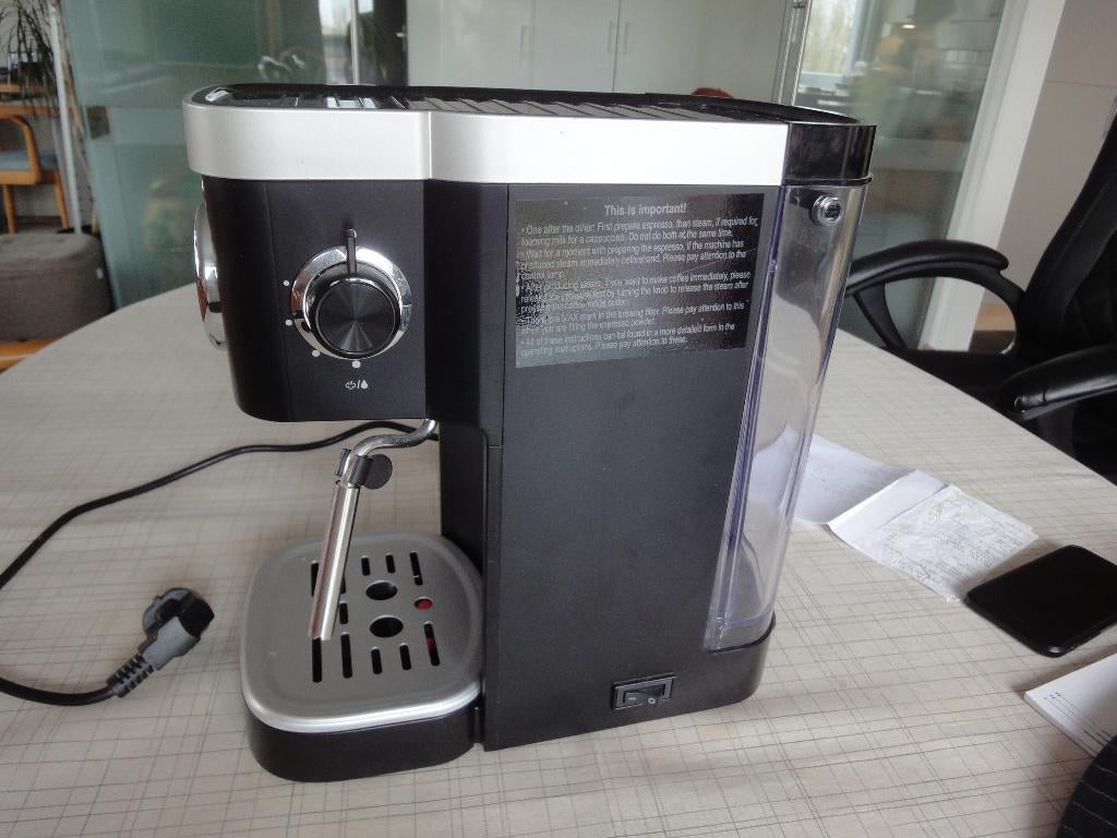 Espressomachine, Elektronische apparatuur, Koffiezetapparaten, Ophalen, Afneembaar waterreservoir, Espresso apparaat, Gemalen koffie
